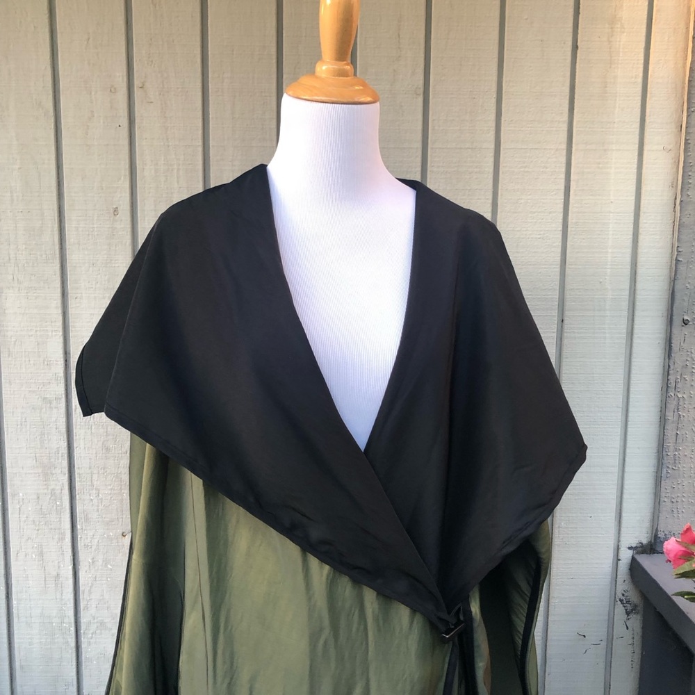 Reversible Black Olive Green Hooded Cape Poncho Windbreaker Jacket One size - Picture 3 of 13